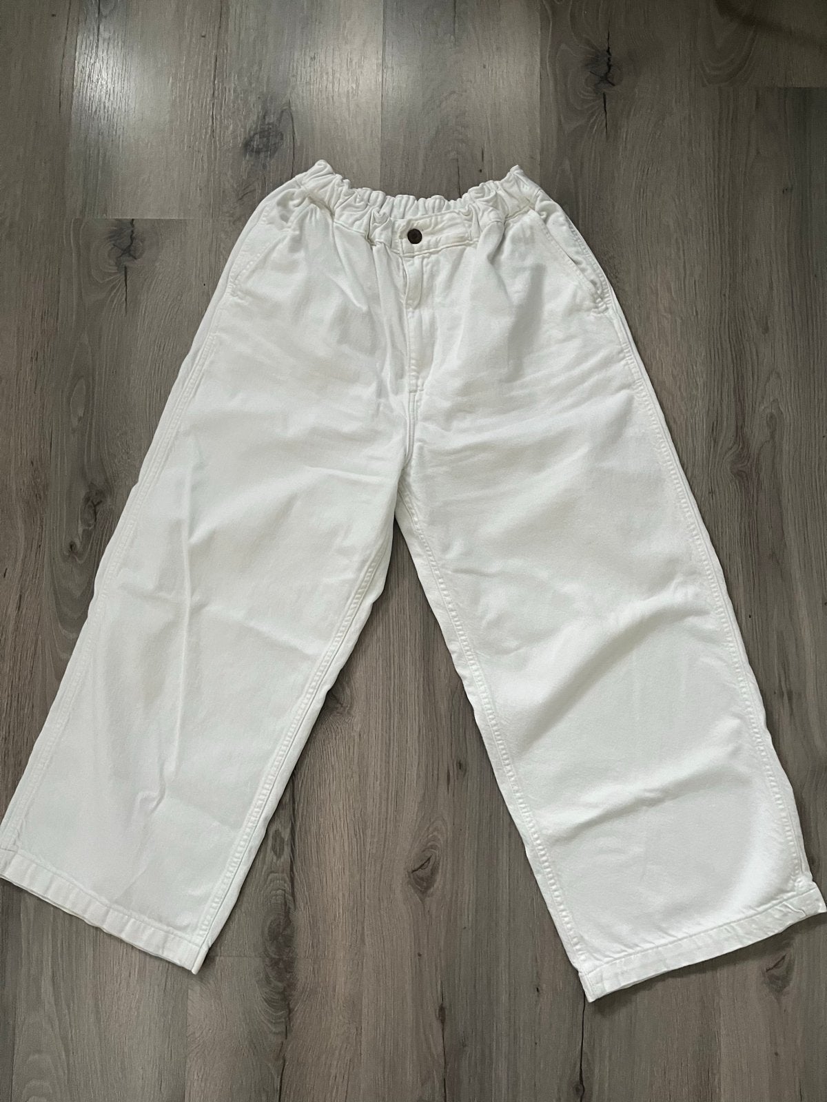 Witte Levi's wijde cropped jeans met elastieken band, Ophalen of Verzenden, Maat 42/44 (L), Wit, Kort