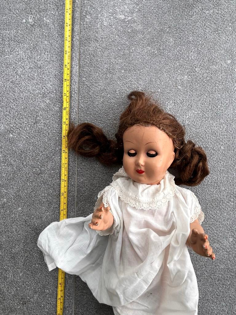 Vintage pop met slaapogen en bruin haar, Verzamelen, Poppen, Ophalen, Gebruikt, Overige typen