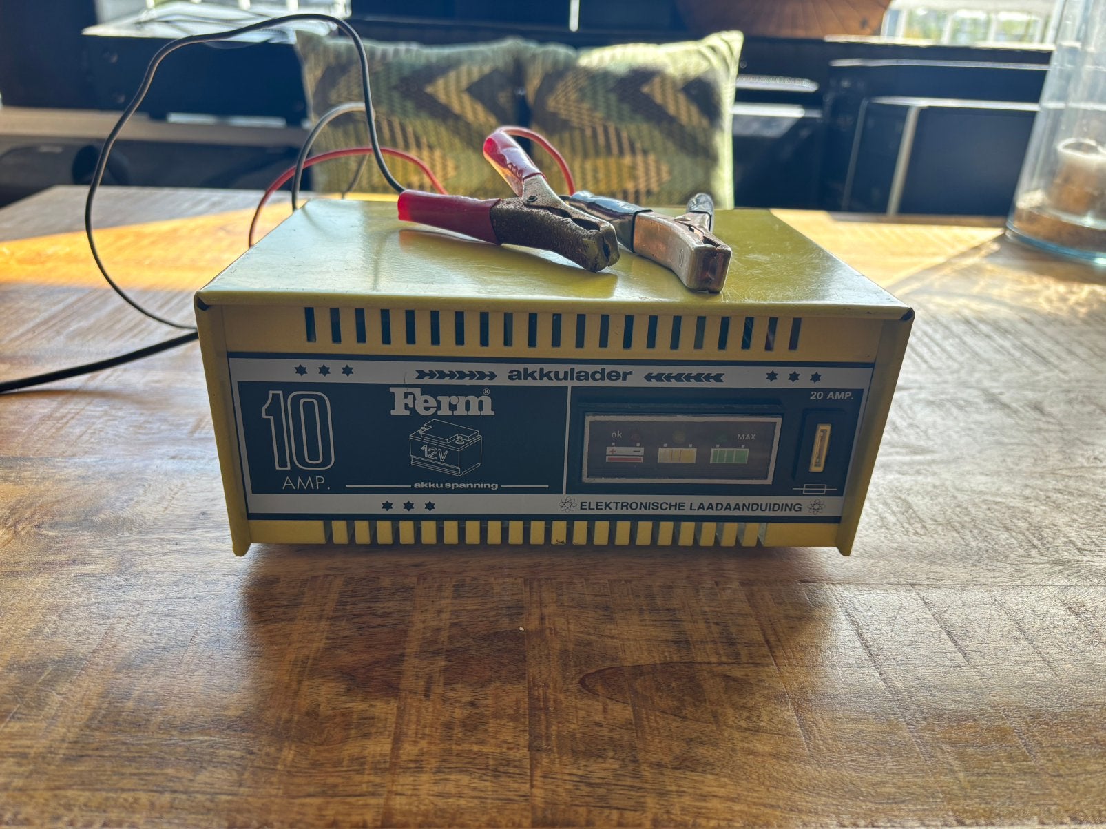 Vintage Ferm BPL 1210 acculader 12V 10A, Gebruikt
