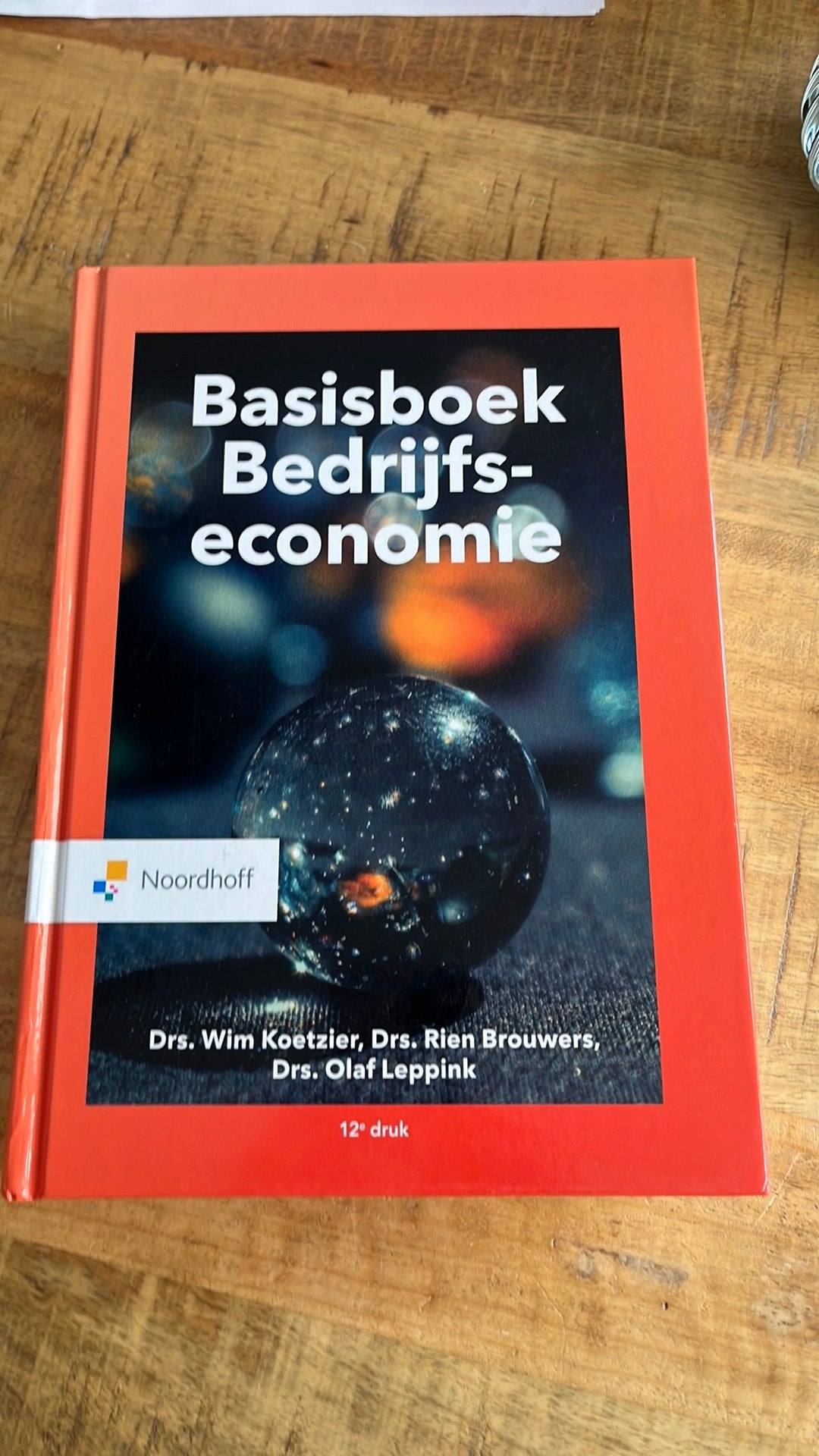 M.P. Brouwers - Basisboek bedrijfseconomie, Boeken, M.P. Brouwers; W. Koetzier; O.A. Leppink, Ophalen of Verzenden, Management