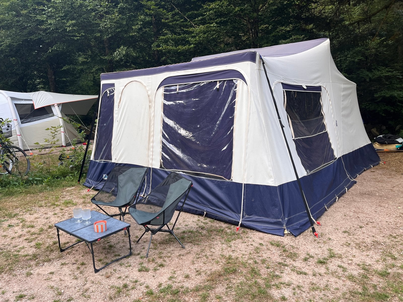 Jamet Jametic, Caravans en Kamperen, Ophalen, Blauw, Aanwezig, Jamet