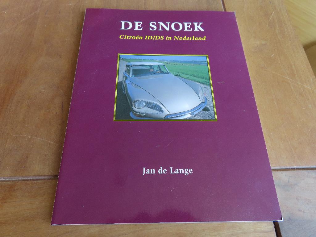 Boek "De Snoek, Citroen ID, Citroen DS in Nederland", Boeken, Auto's | Boeken, Zo goed als nieuw, Citroën, Ophalen of Verzenden