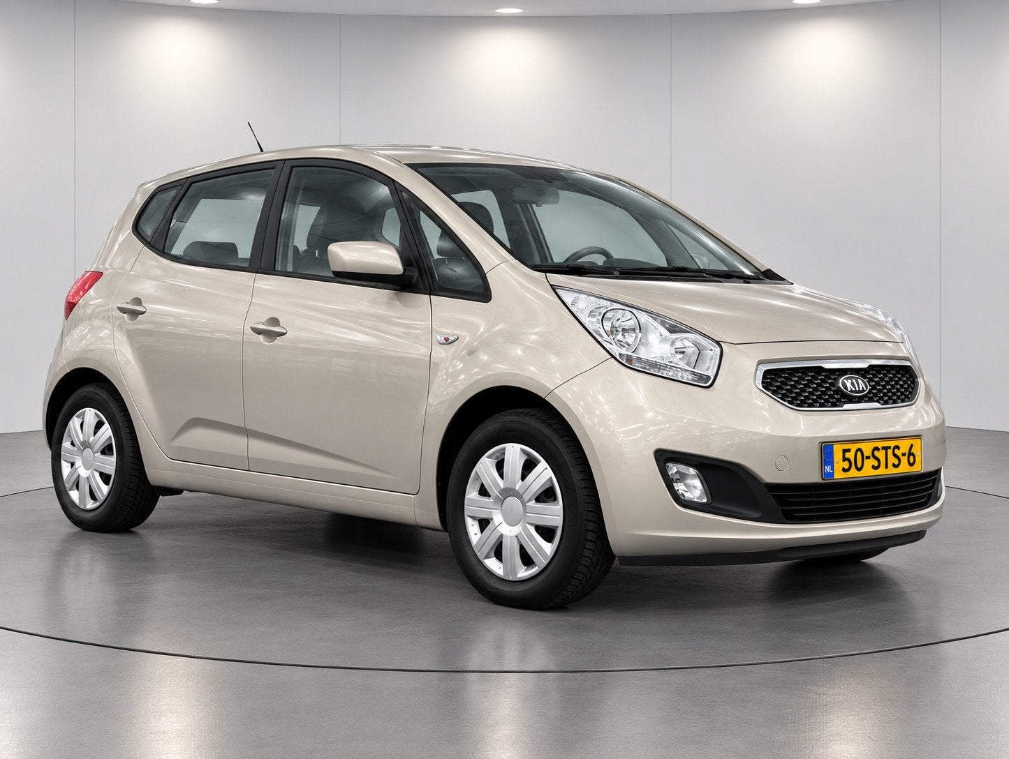 Kia Venga 1.4 CVVT Seven/NAVI/CAMERA/NW APK, Auto's, Voorwielaandrijving, Stof, Gebruikt, 4 cilinders
