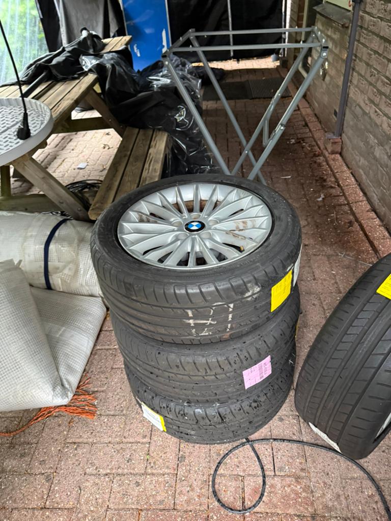 Bmw velgen en banden, Auto-onderdelen, Banden en Velgen, Ophalen of Verzenden, Zomerbanden, Velg(en)