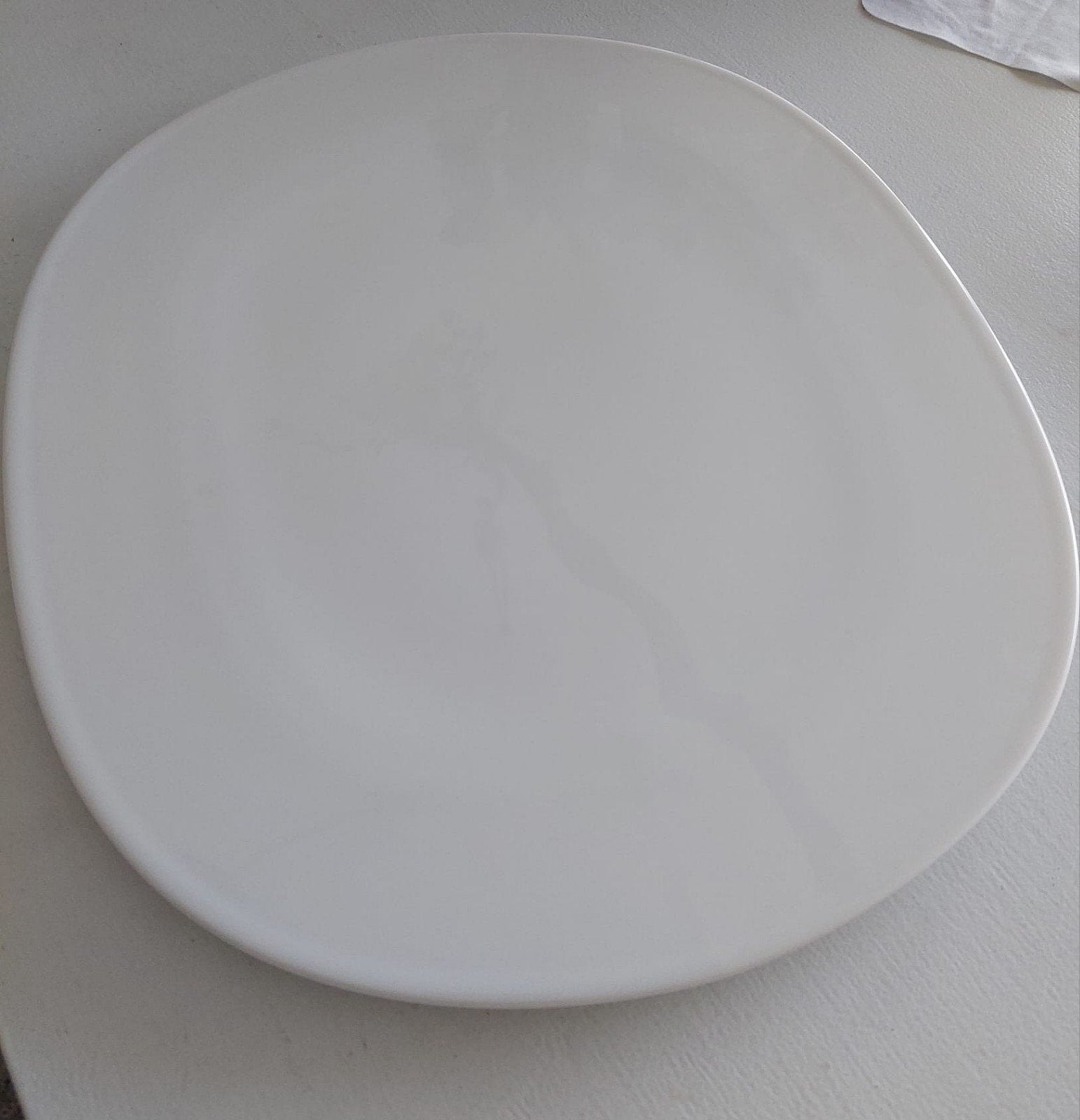 Villeroy en Boch onderbord/plateau/schaal ovaal 30x35cm, Ophalen, Gebruikt, Schaal of Schalen, Overige stijlen