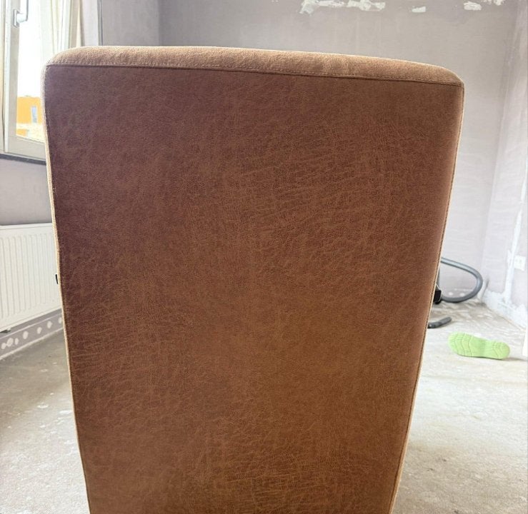 Huus Sixty fauteuil in cognac kunstleer, Ophalen, Kunststof, 75 tot 100 cm, Zo goed als nieuw
