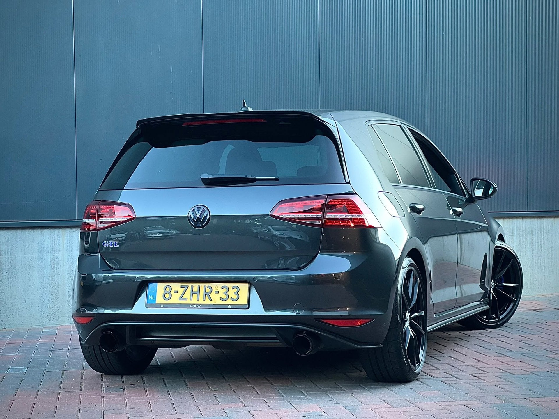 Volkswagen Golf 1.4 TSI GTE * Navi * Cruise * Led * Cam * Go, Auto's, 8 kWh, Stof, Gebruikt, 4 cilinders