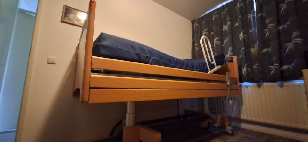 Hoog/laag bed medisch, Ophalen