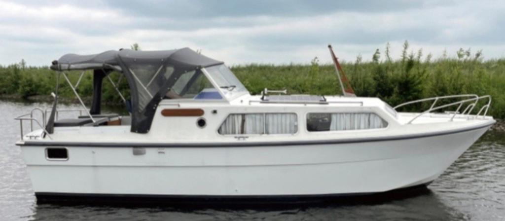 Waterland 850 met achterkajuit en boegschroef, Ophalen, Gebruikt, Diesel, Waterland