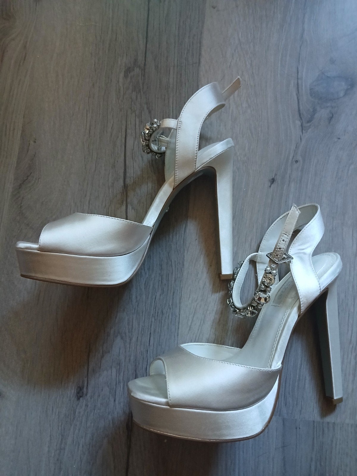 Dune London pumps ivoor, Pumps, Wit, Ophalen of Verzenden, Zo goed als nieuw