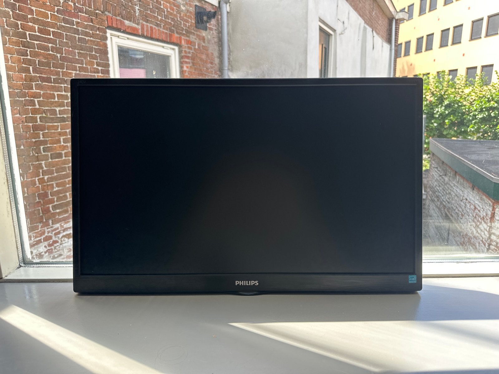 Monitor Philips 240V5QDSB/00 Monitor - Full HD, 60Hz, Ophalen, Full HD, 60 Hz of minder, Gebruikt