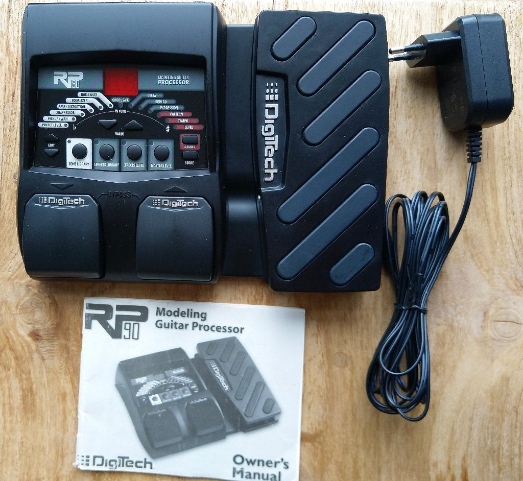DIGITECH RP90 ** als nieuw **, Ophalen of Verzenden, Zo goed als nieuw, Multi-effect