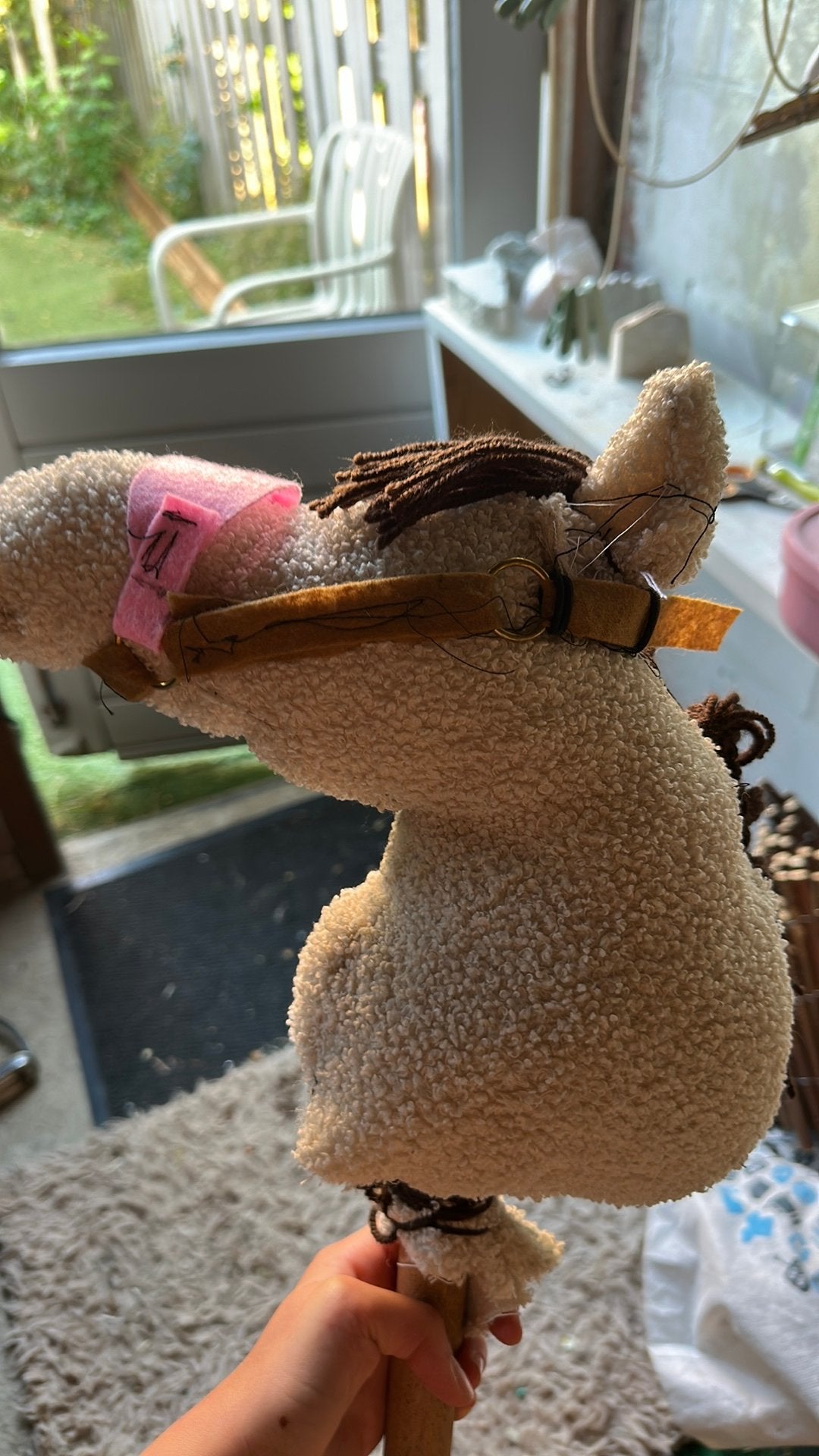 Mooie zelf gemaakte STEEVIGE hobby horse + halster en touw, Ophalen, Zo goed als nieuw