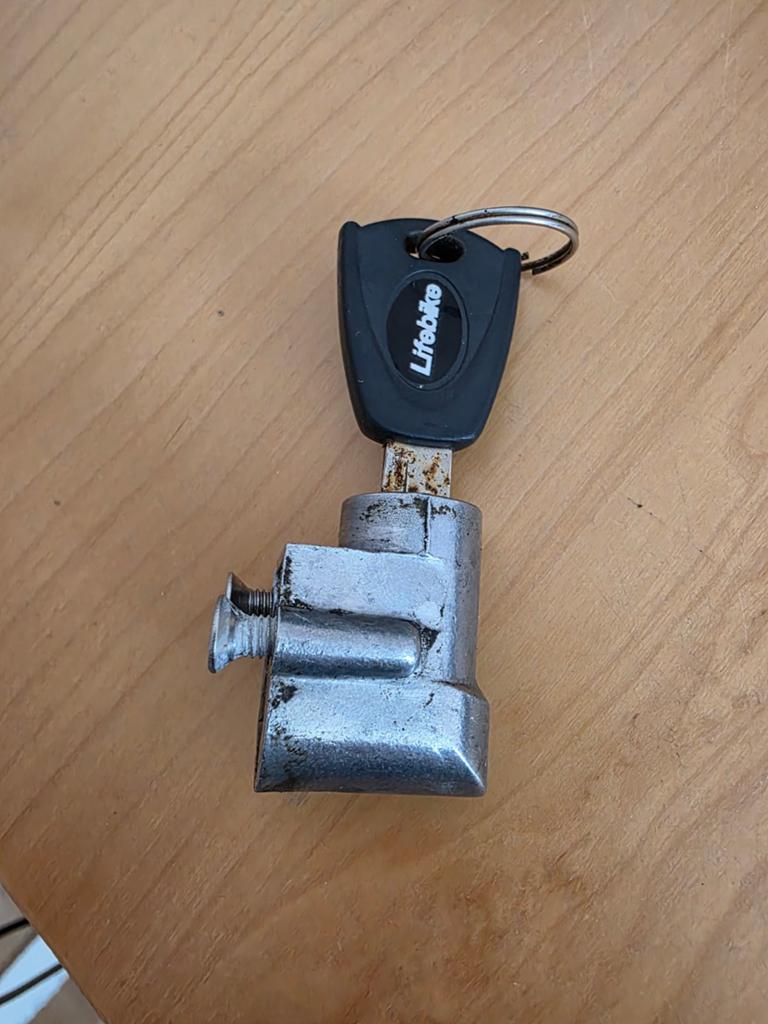 Elektrische fiets accu slot battery key lifebike, Ophalen of Verzenden, Zo goed als nieuw, Kettingslot
