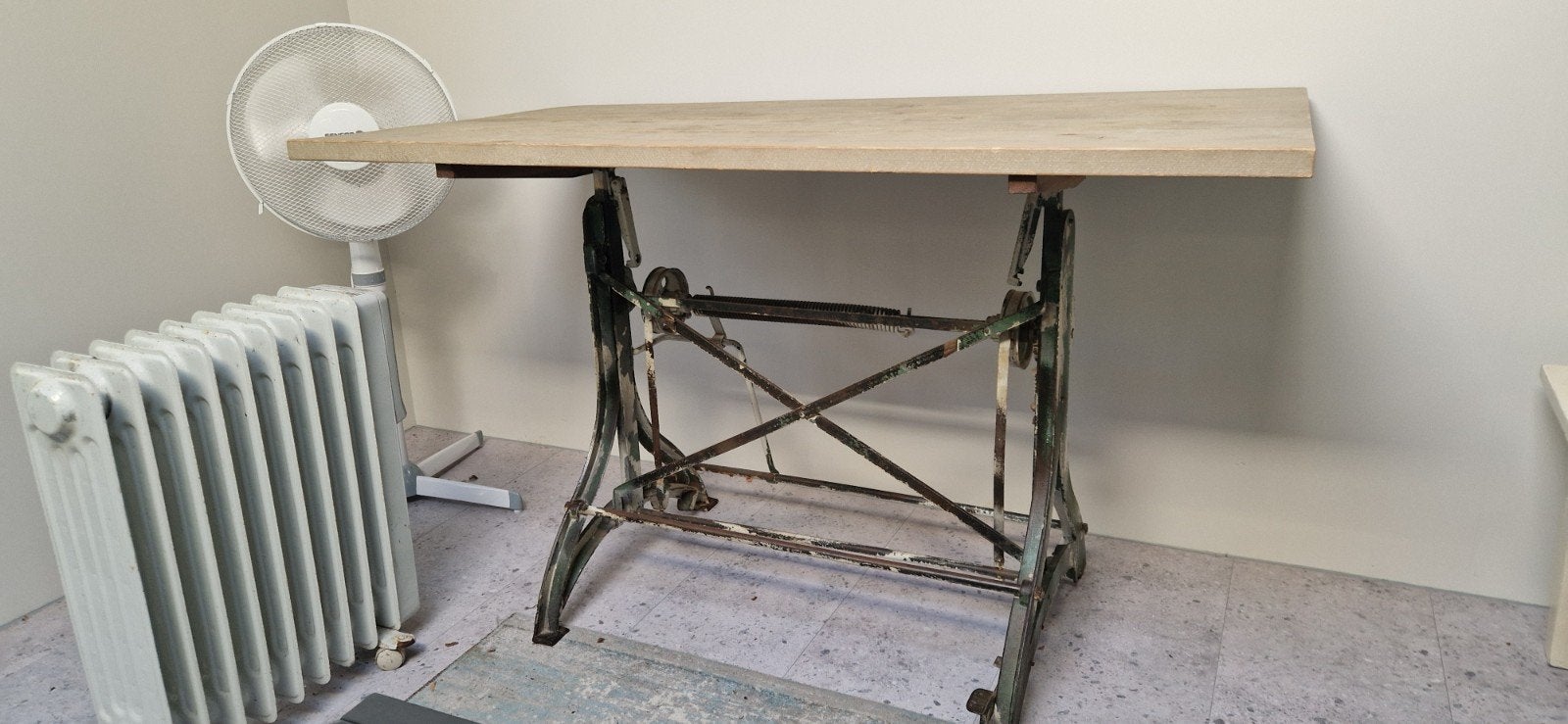 eettafel/statafel in hoogte verstelbaar, Huis en Inrichting, Tafels | Statafels, Ophalen