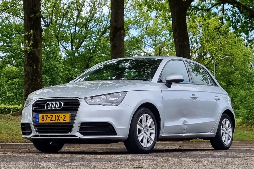 Audi A1 1.2 TFSI Attraction Pro Line, Origineel NL, Bluetoot, Auto's, Voorwielaandrijving, Euro 5, 86 pk, 4 cilinders