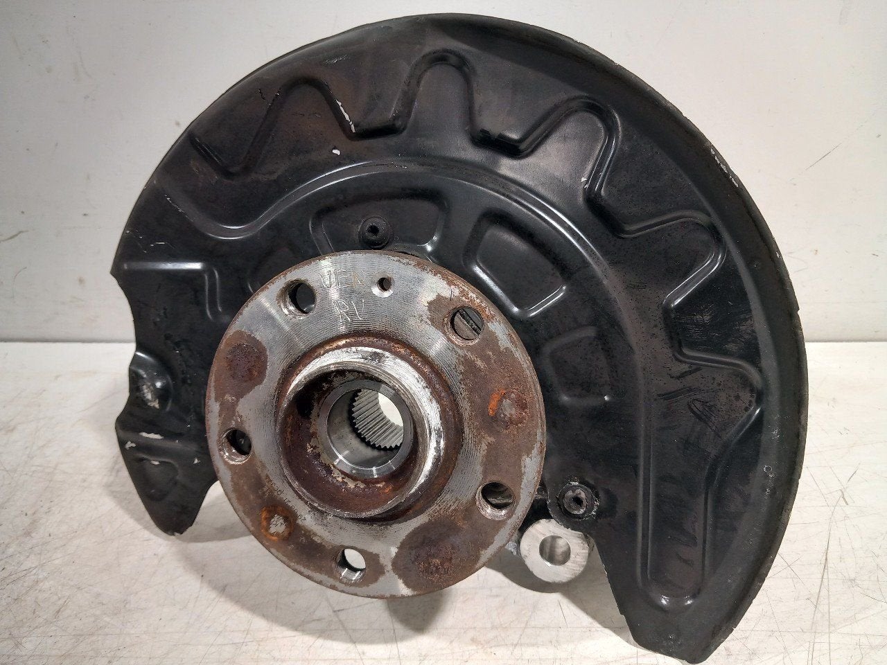 Wielnaaf rechts voor Skoda Karoq, Onderdelen@venauto.nl, Van der Ven Autorecycling B.V., Gebruikt, Ettenseweg 76, 4706 PB Roosendaal, The Netherlands