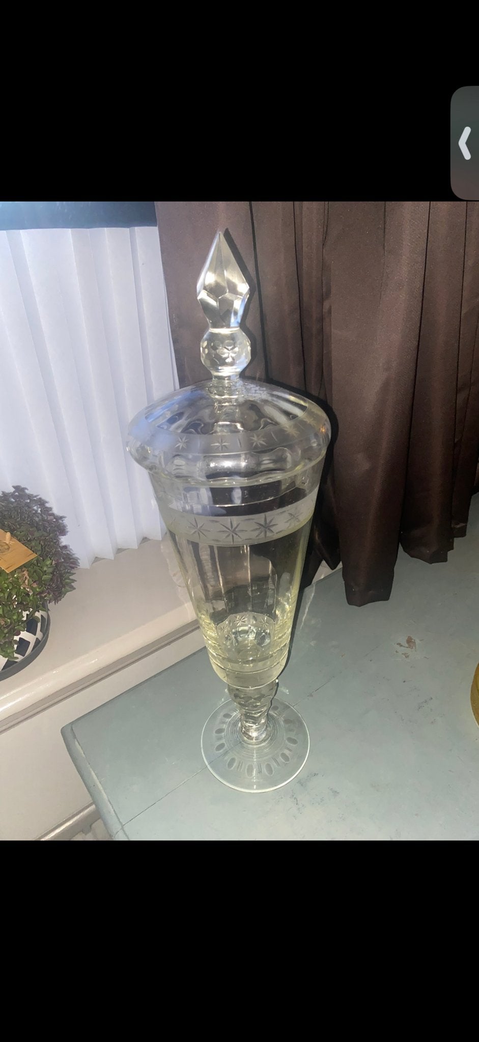 Decoratieve Glazen Vaas met Deksel - romanian christal, Ophalen
