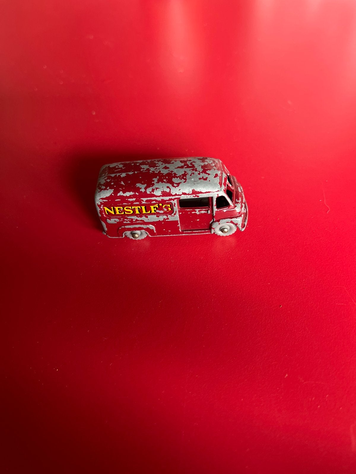 Vintage Matchbox Lesney Commer 30 CWT Van Nestlé's, Kinderen en Baby's, Speelgoed | Speelgoedvoertuigen, Gebruikt, Verzenden