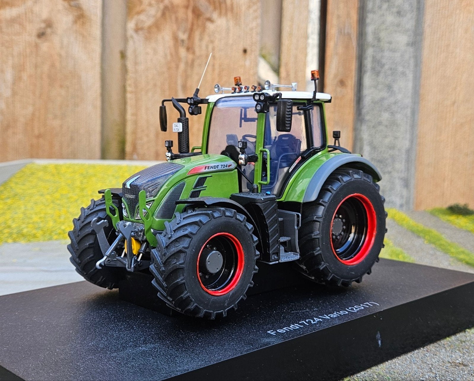 Verbouwde Fendt 724 Vario 1:32, Ophalen of Verzenden, Nieuw, Tractor of Landbouw, Universal Hobbies