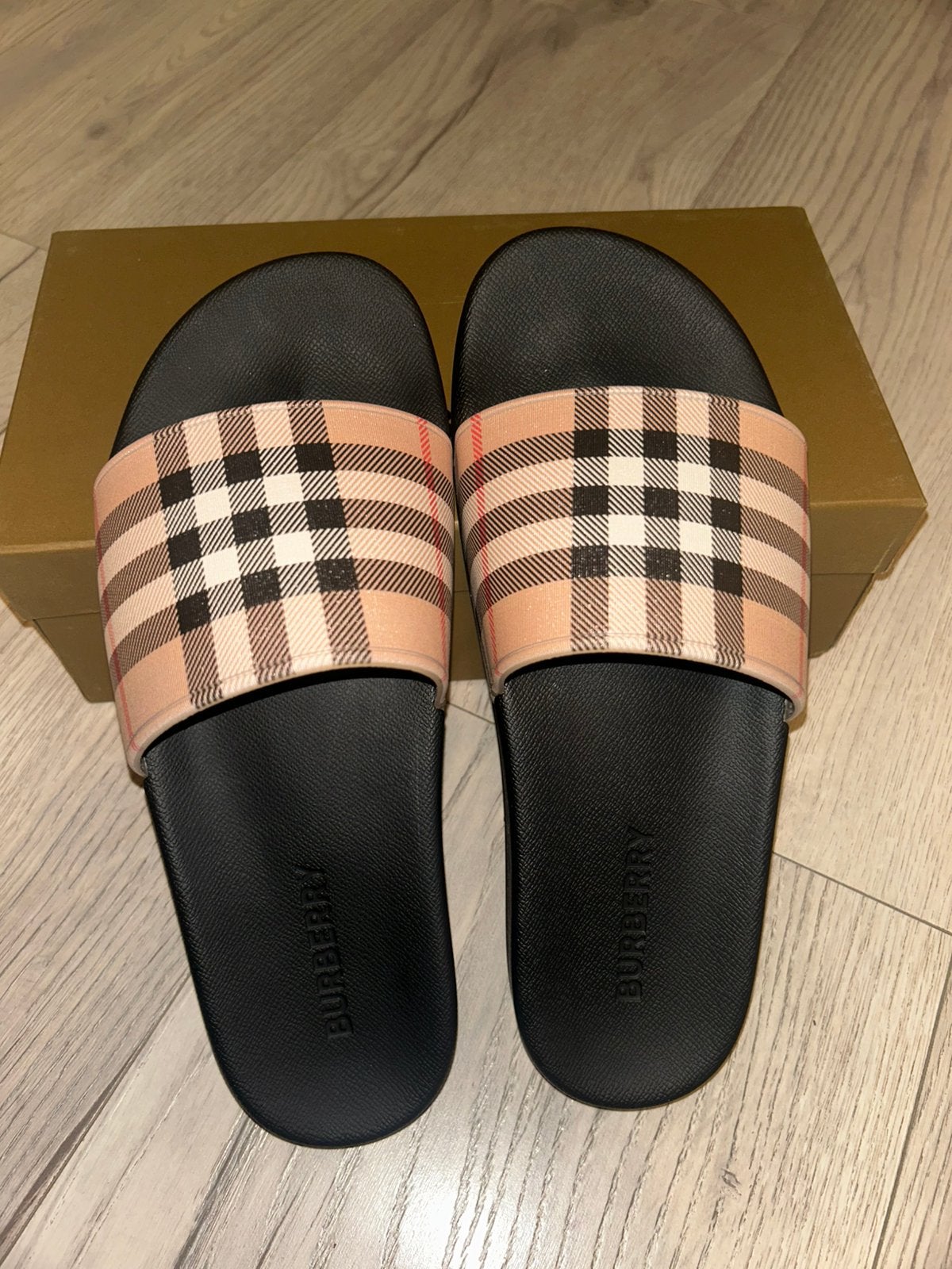 Slippers, Ophalen, Nieuw, Zwart