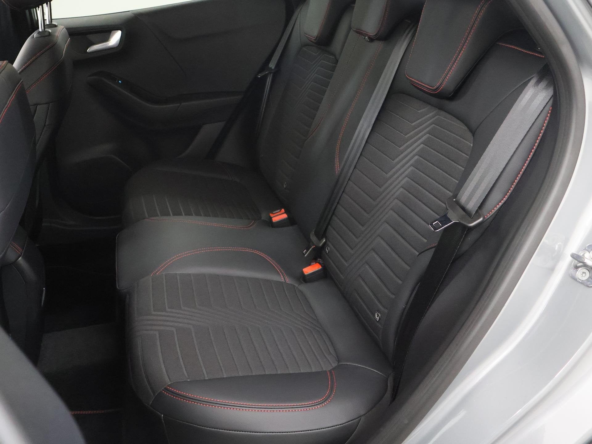 Foto 11 van Ford Puma 1.0 EcoBoost Hybrid ST-Line X | Winterpakket | Cru