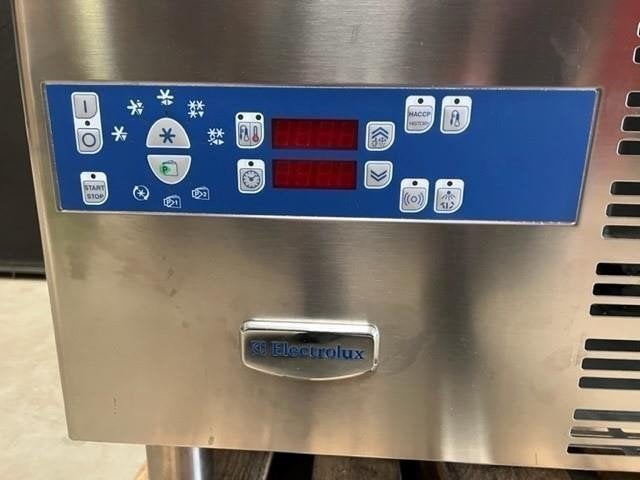 1998. Invriesmachine / snelkoeling / blastchiller / freezer, Ophalen, Nieuw