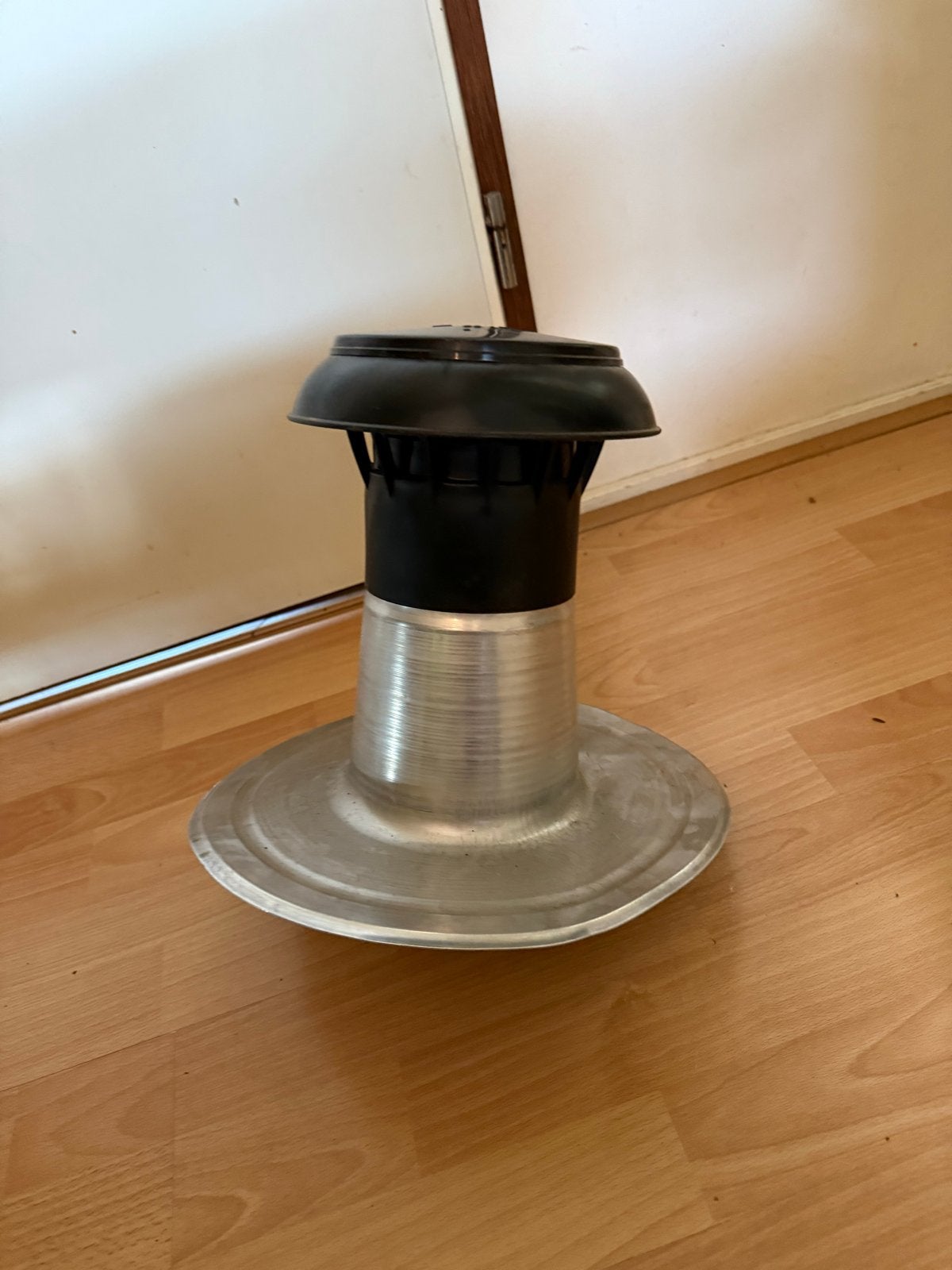 Geïsoleerde platdak ontluchting Anjo 90-100mm, Ophalen of Verzenden, Nieuw, Ventilator