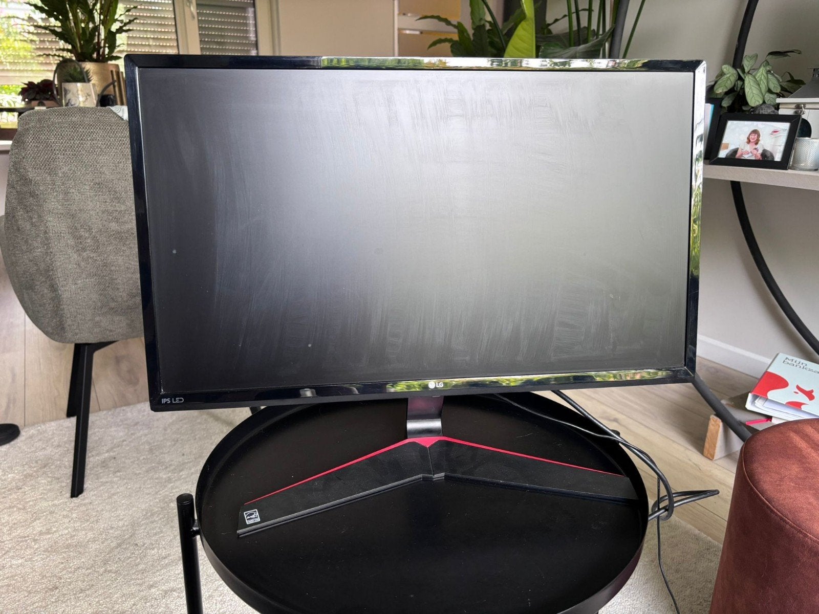LG monitor 23.8 inch, Ophalen, Full HD, 60 Hz of minder, IPS