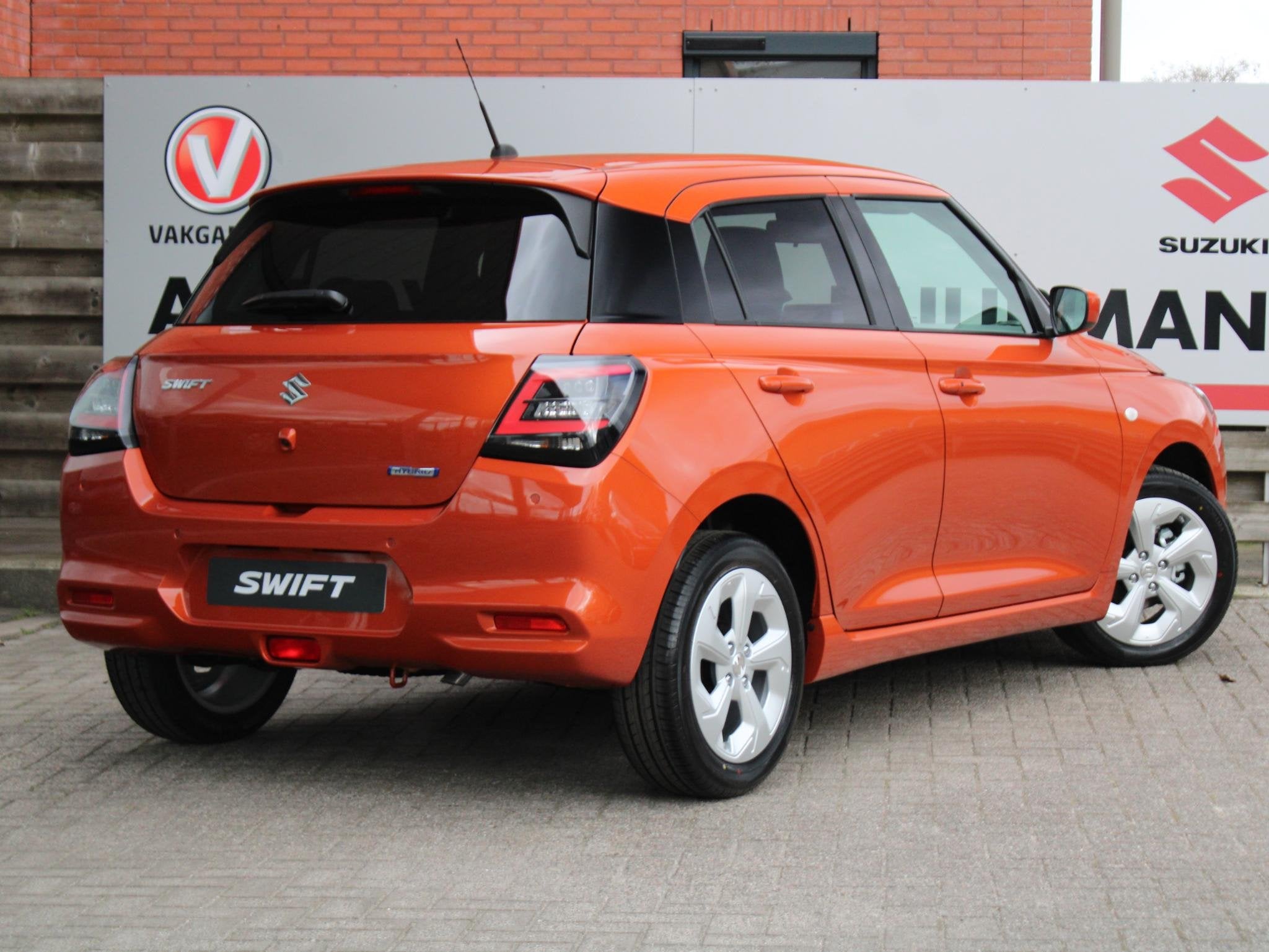 Suzuki Swift 1.2 Select Smart Hybrid incl. 2000 euro korting, Auto's, Voorwielaandrijving, 12 maanden, Stof, Euro 6