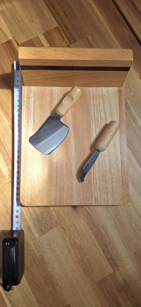 Houten kaasplank met twee messen, Hout, Snij-/serveerplank, Nieuw, Ophalen of Verzenden