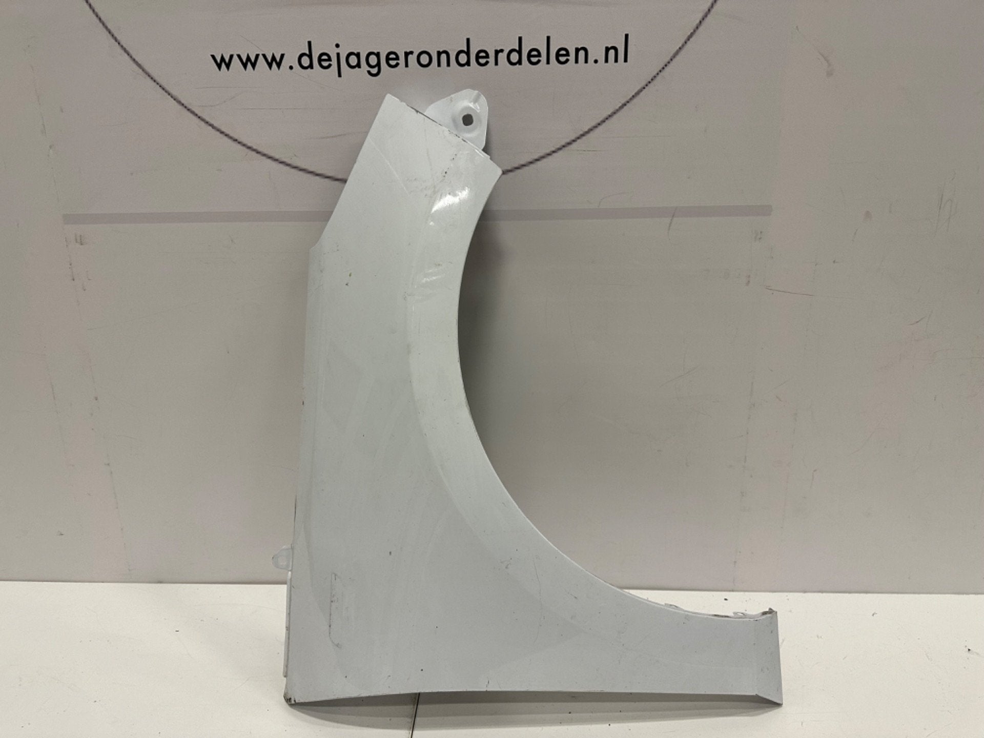 FORD FIESTA MK8 VOORSCHERM SPATBORD ORIGINEEL, Gebruikt, Info@ford.com, Rechts, Ophalen of Verzenden