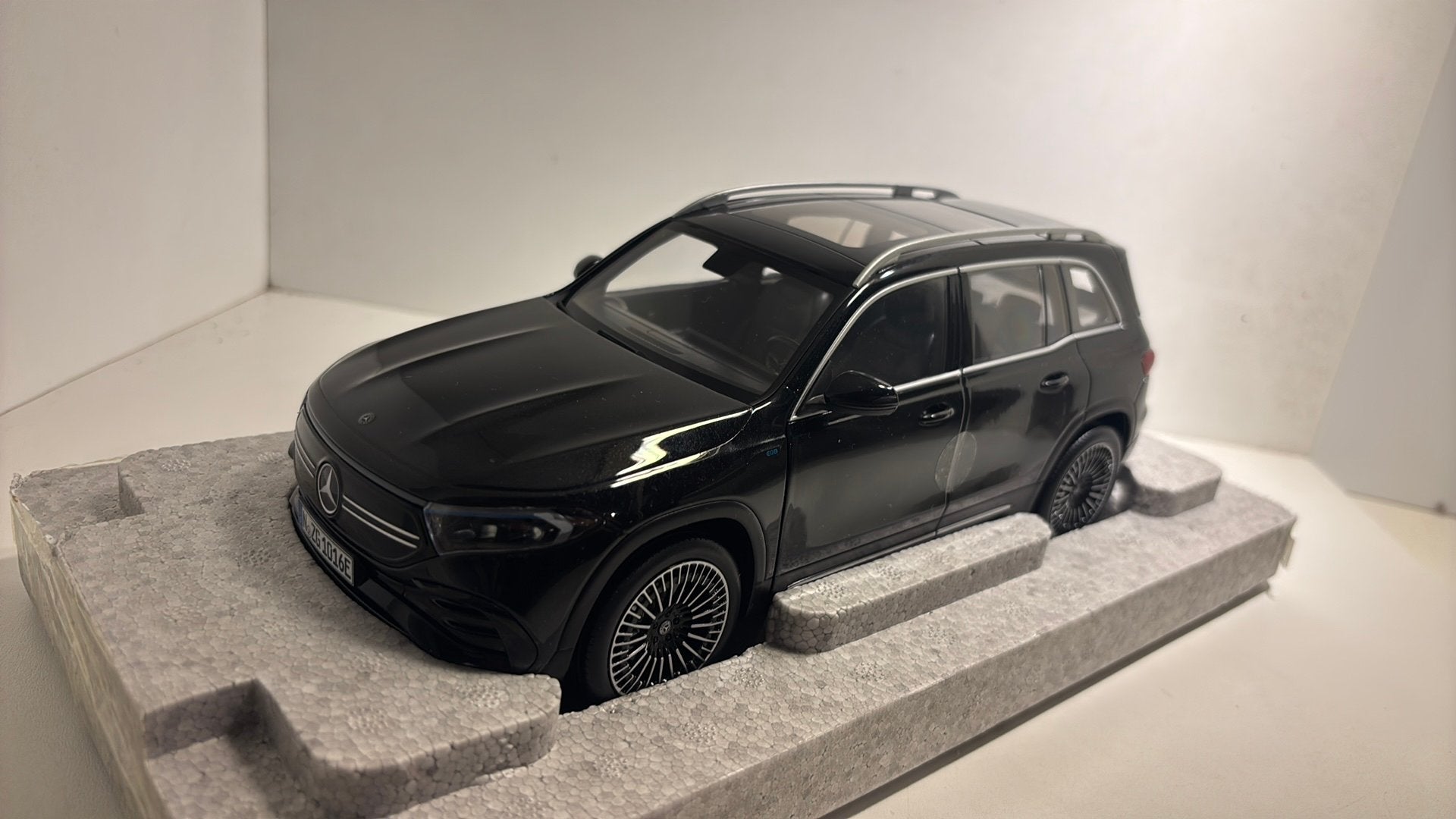 Mercedes benz EQB black NZG 1.18, Ophalen of Verzenden, A, A, A