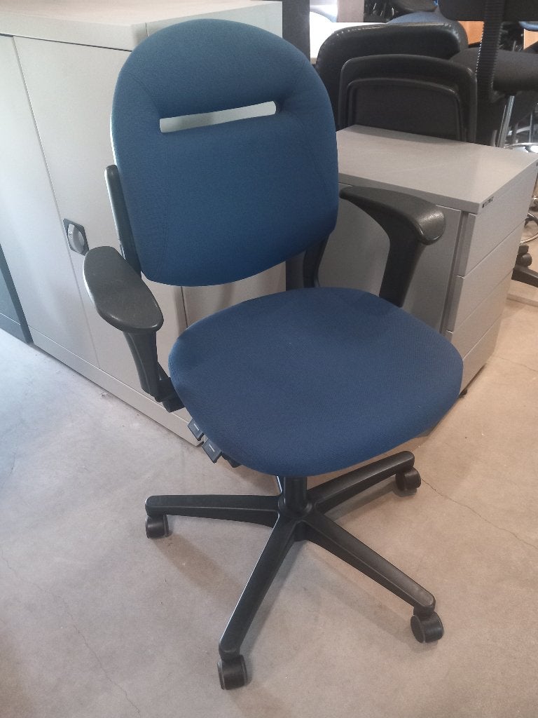 Bureaustoel in diverse  kleuren i.g.s., Ophalen, Gebruikt, Overige kleuren, -