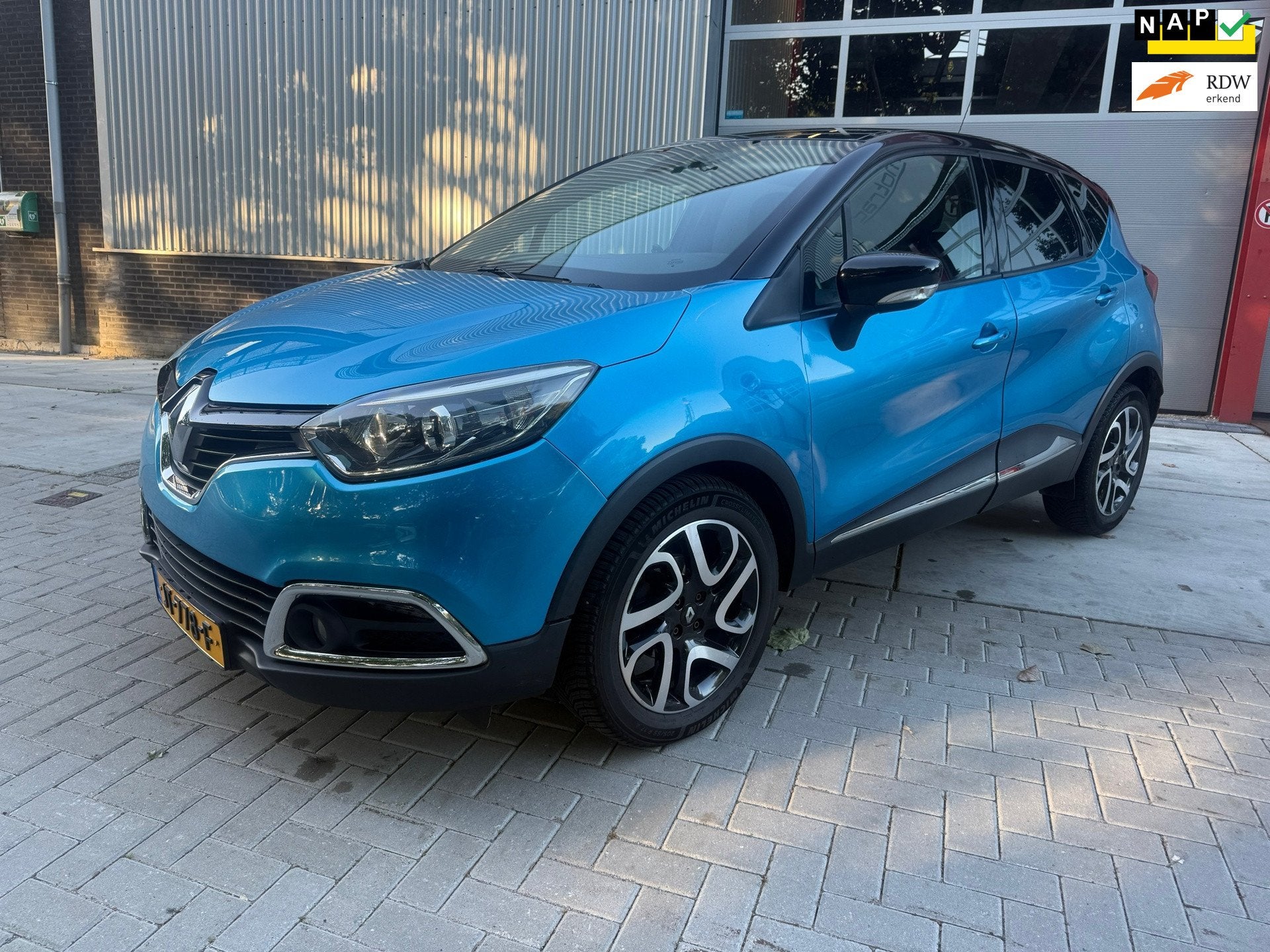 Renault Captur 0.9 TCe Dynamique, Voorwielaandrijving, 898 cc, Gebruikt, Euro 6