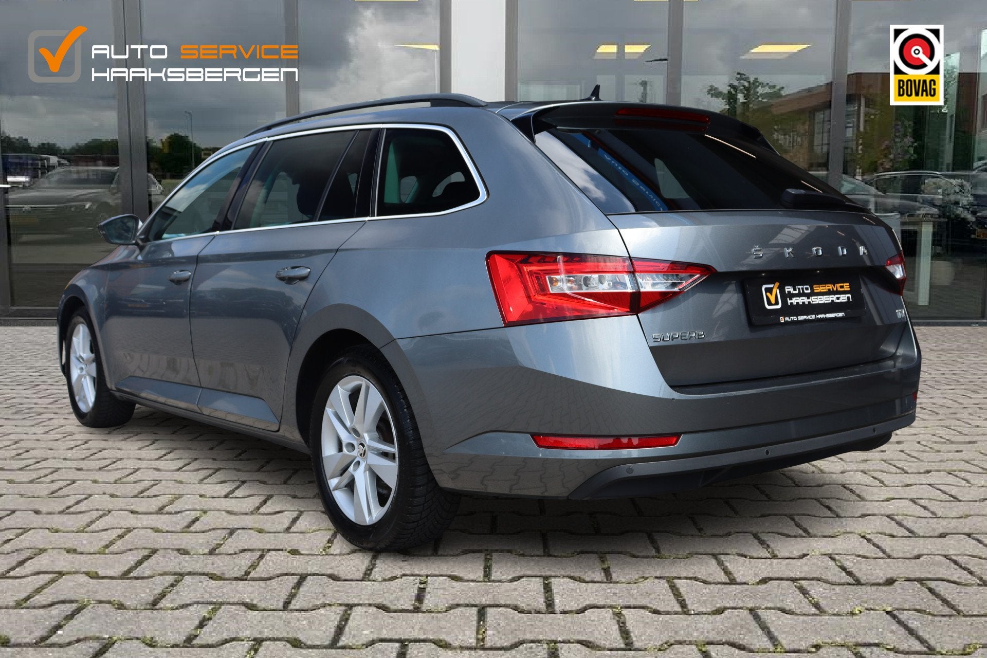 Skoda Superb Combi 1.4 TSI iV Business Edition | ACC | Virtu, Auto's, Gebruikt, Zwart, 4 cilinders, Hybride Elektrisch/Benzine