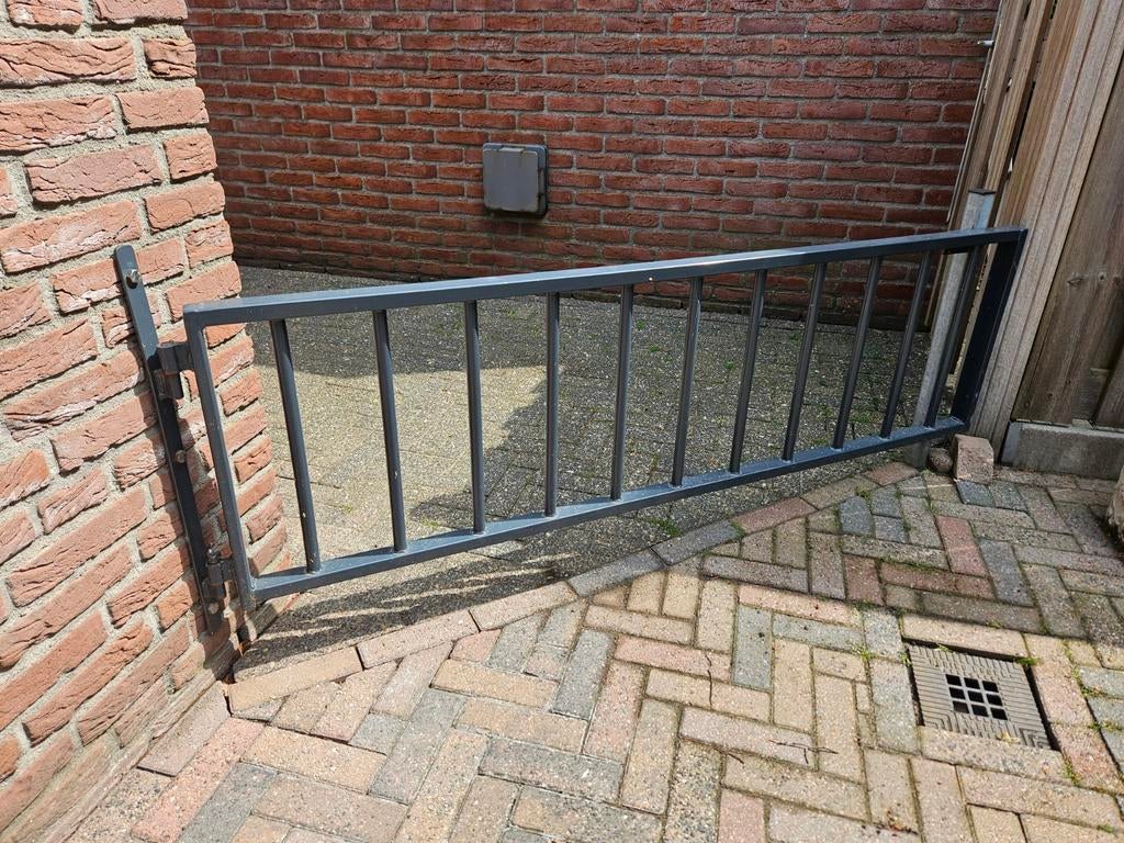 Stevige metalen gepoedercoate poort (antraciet), Tuin en Terras, Ophalen, Met poort, Gebruikt, Tuinhek