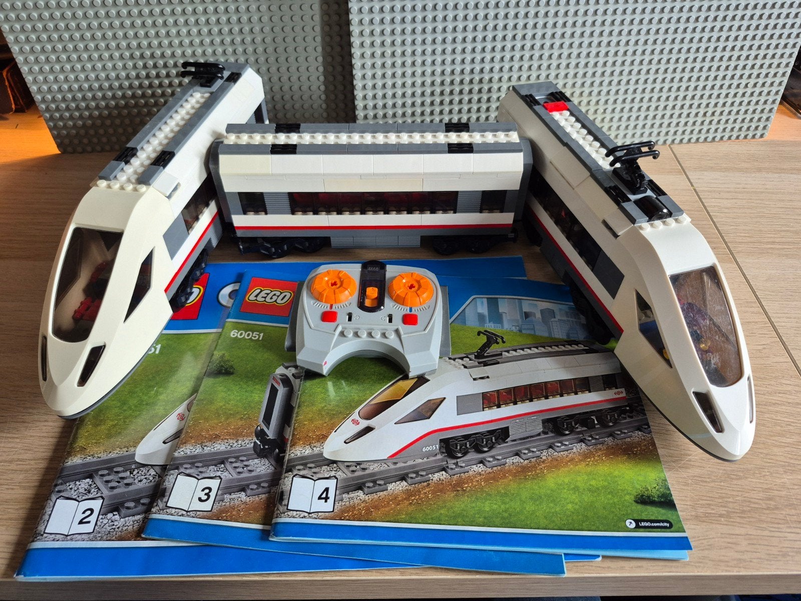Lego City Trein 60051 met 2 rijtuigen en bediening, Ophalen of Verzenden
