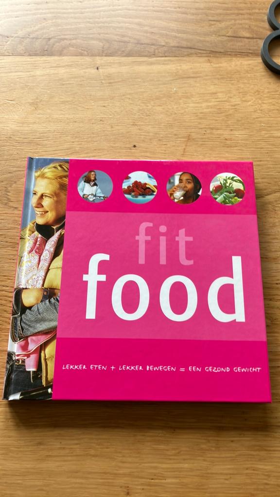 I. van Blommestein - Fit Food, Ophalen of Verzenden, Zo goed als nieuw, I. van Blommestein; M. Former