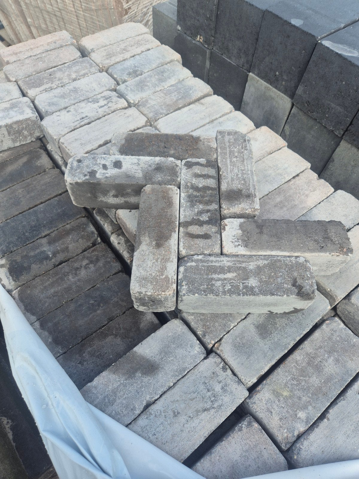 Gebruikte klinkers 7x21x8cm, circa 6,5m2, Ophalen of Verzenden, Gebruikt, Beton, Klinkers