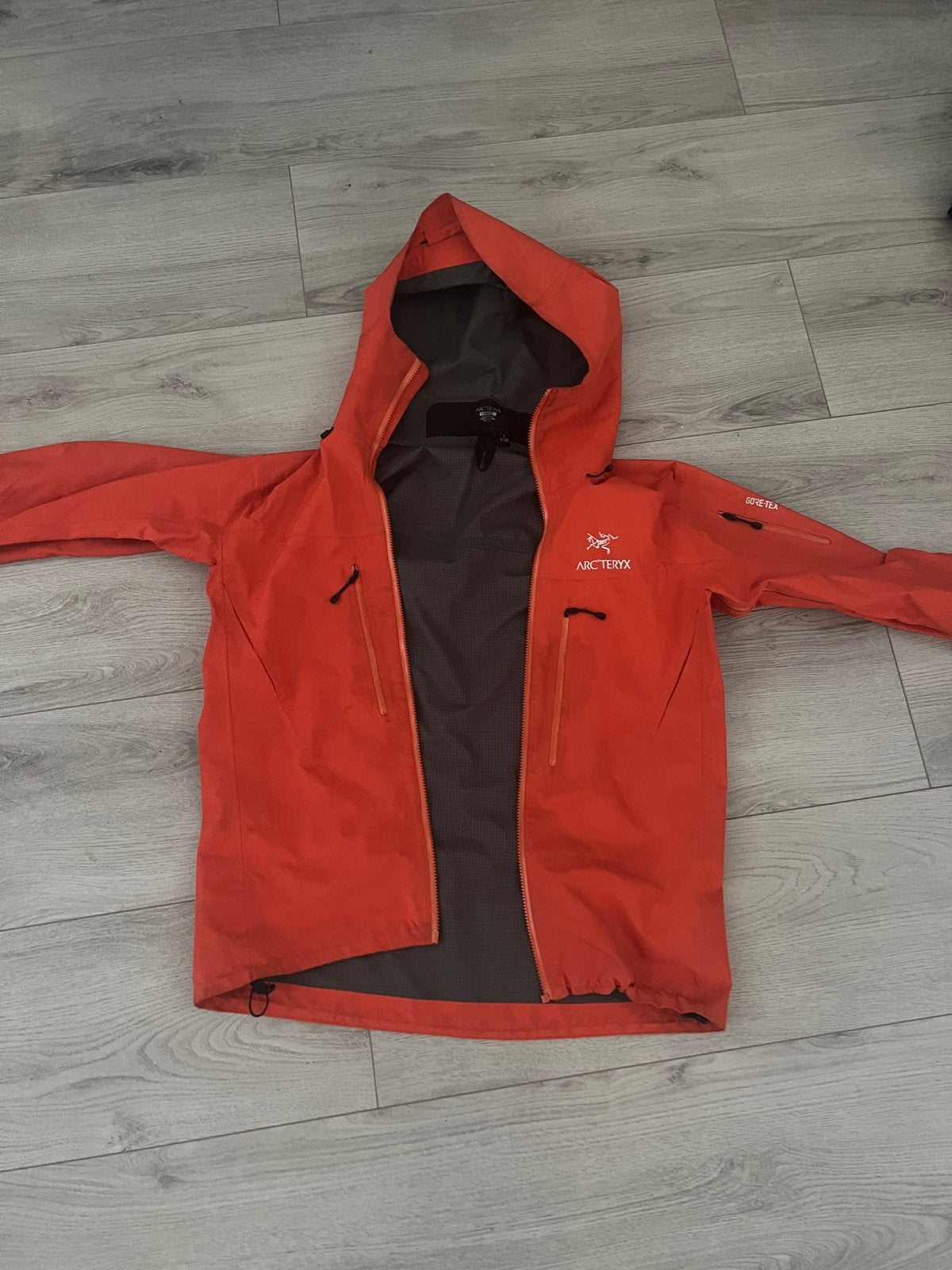 Prachtige Arcteryx Jacket - Rits defect, Ophalen of Verzenden, Gedragen, Maat 52/54 (L), Oranje