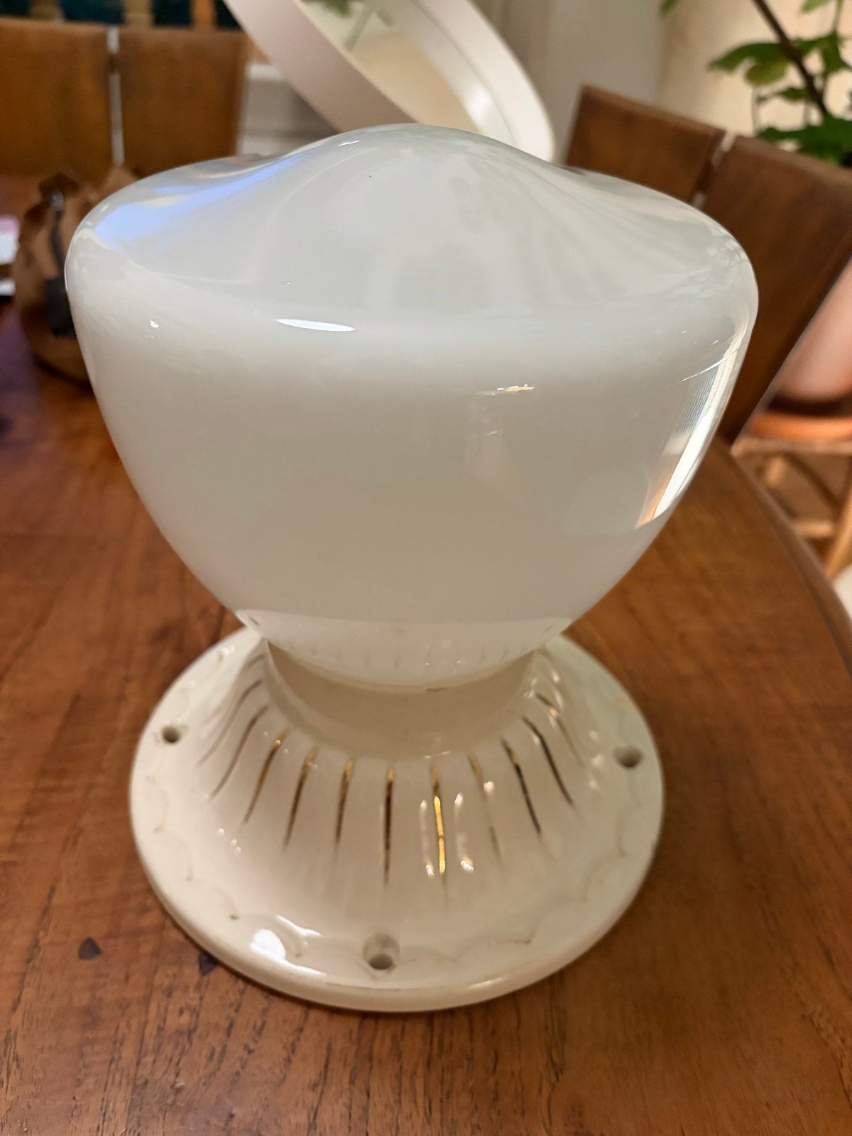 Vintage plafondlamp met opaline glas en keramische voet, Ophalen of Verzenden