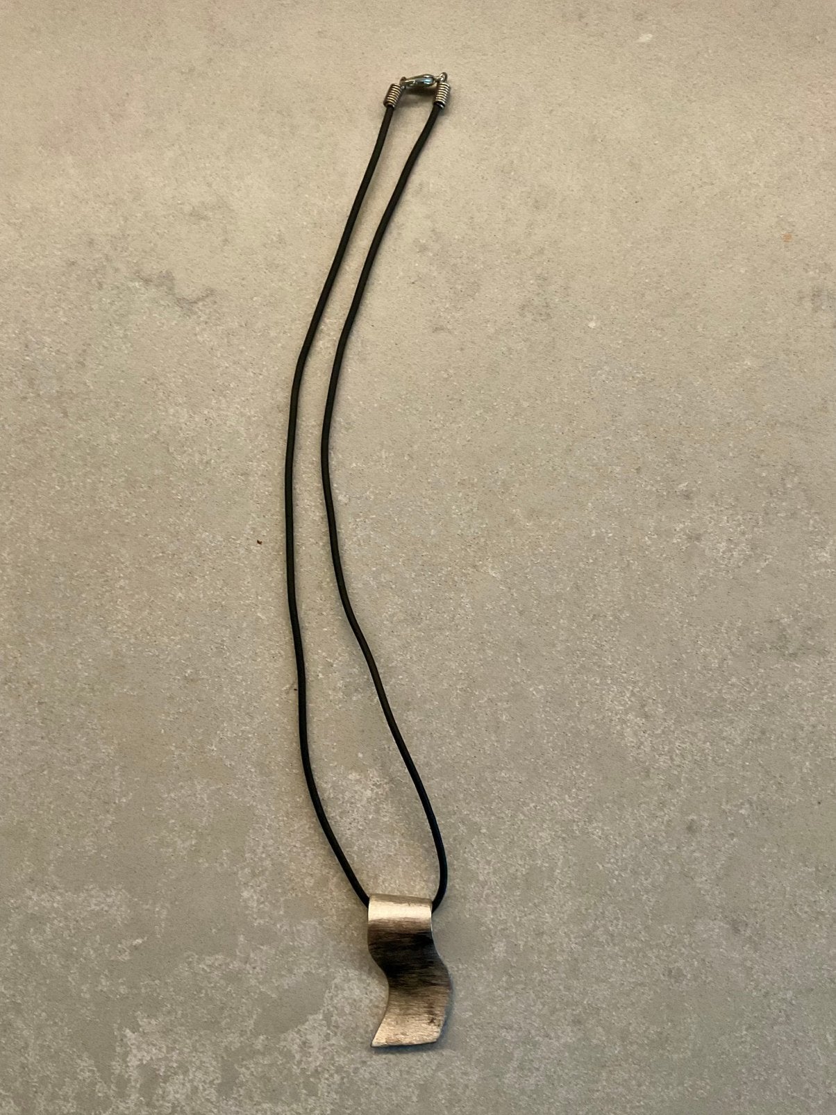 Ketting met hanger, Ophalen of Verzenden, Zo goed als nieuw, Zilver, Overige materialen