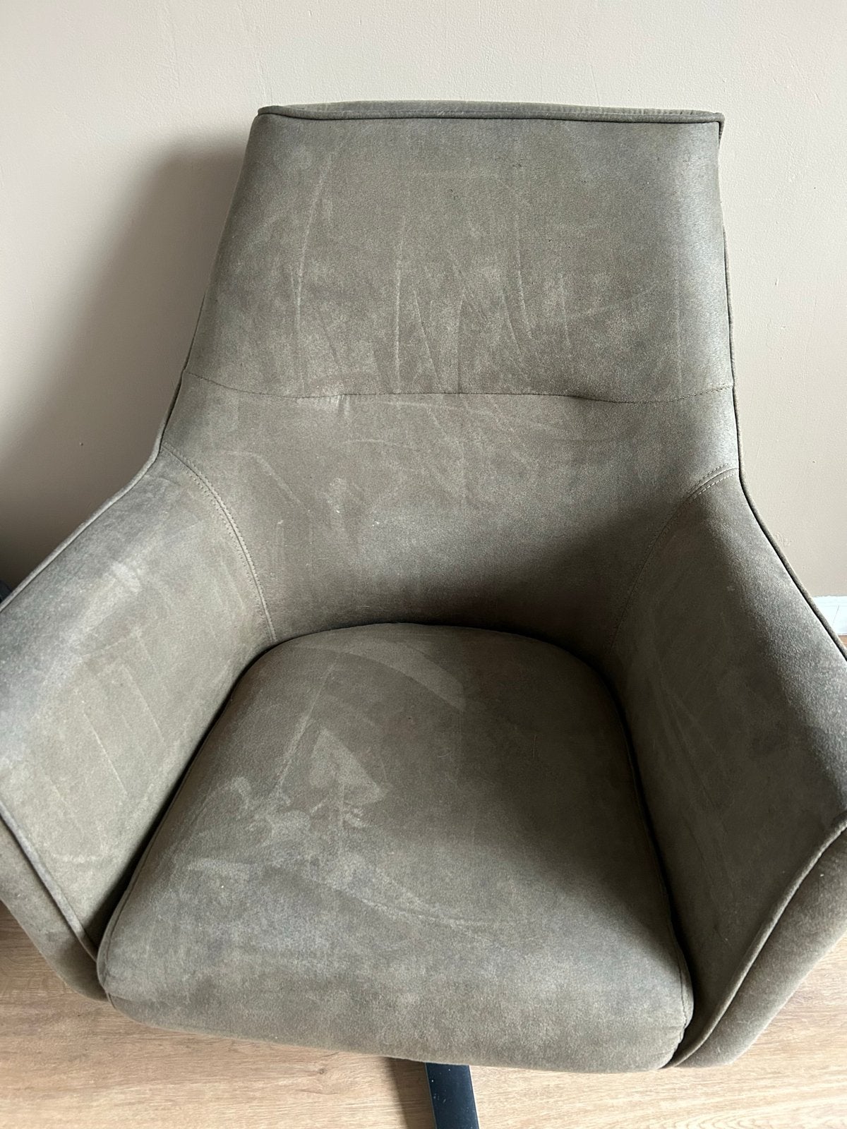 Comfortabele groene stoel - Gebruikt, Huis en Inrichting, Stoelen, Ophalen, Gebruikt, Eén, Stof