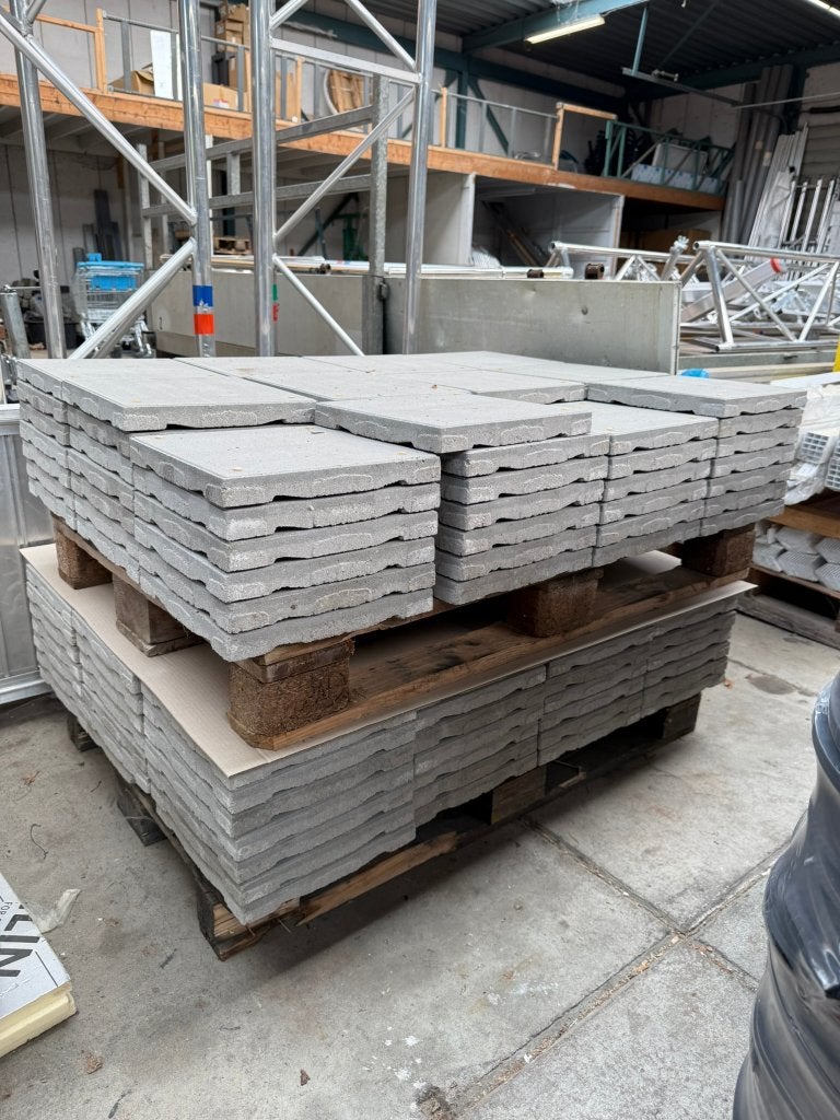 Nieuwe Dreentegels Nxt 30x30x3,5cm Grijs, ca. 15 m2, Tuin en Terras, Tegels en Klinkers, Ophalen, Nieuw, 10 m² of meer, Beton