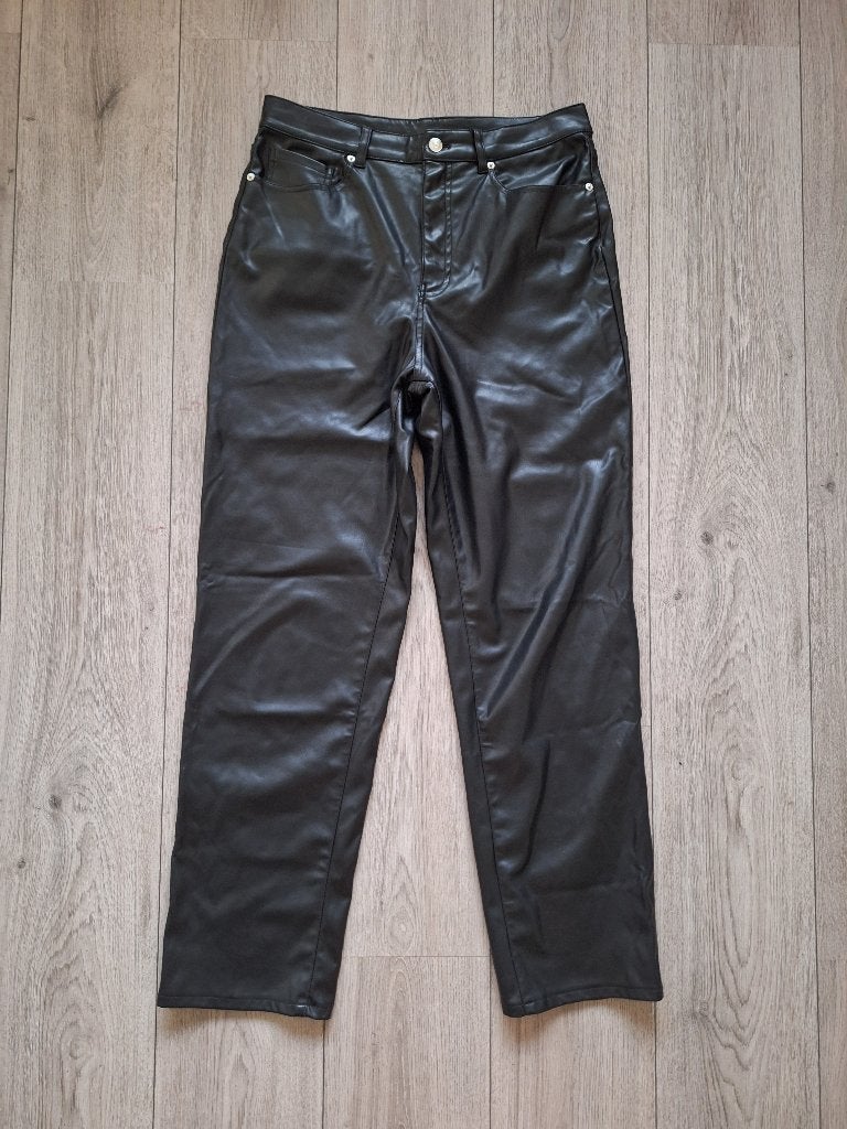 Imitatieleer broek maat 40 H&M Divided, Maat 38/40 (M), H&M, Zwart, Ophalen of Verzenden