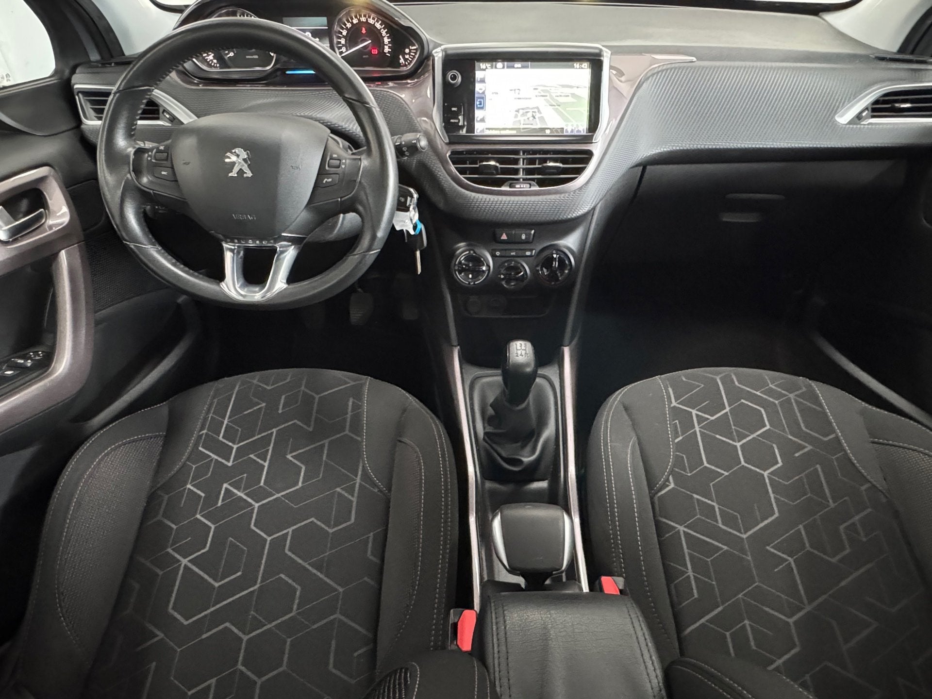 Peugeot 2008 1.2 PureTech Active | Lees Tekst | Pano | Trekh, Voorwielaandrijving, Euro 5, 1199 cc, 82 pk