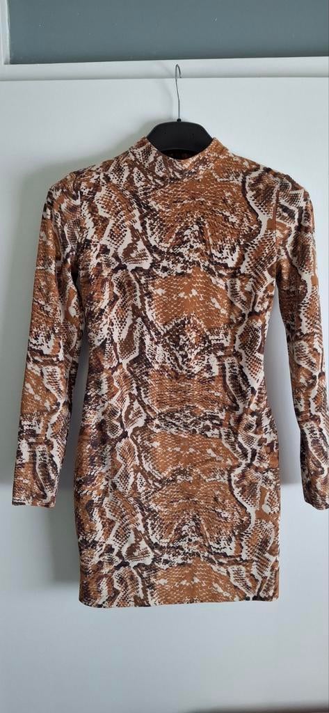 Guess Marciano jurkje maat 38

Mooi en elegant jurkje, Maat 38/40 (M), Verzenden, Zo goed als nieuw, Boven de knie