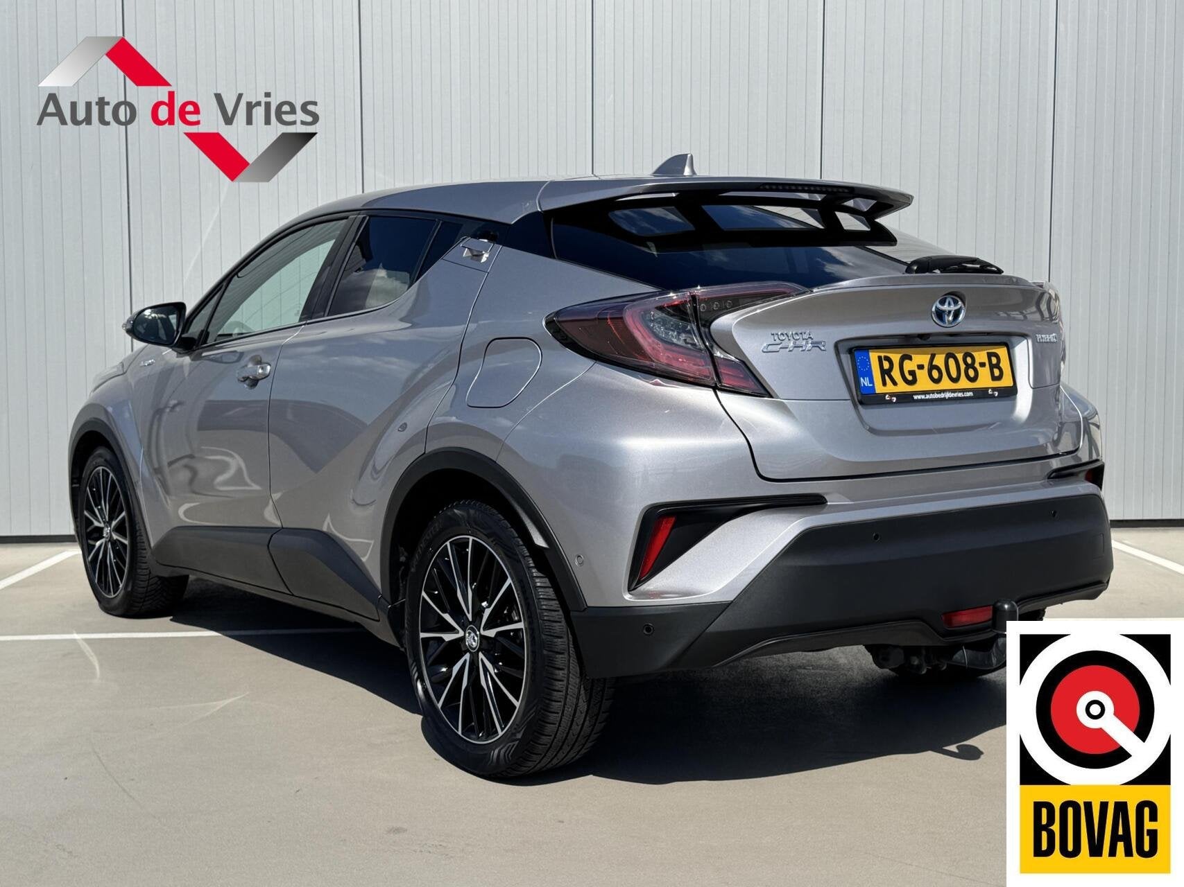 Toyota C-HR 1.8 Hybrid Executive|JBL|Trekhaak|NL-Auto, Auto's, Dealer onderhouden, 4 cilinders, Met garantie (alle), Leder en Stof