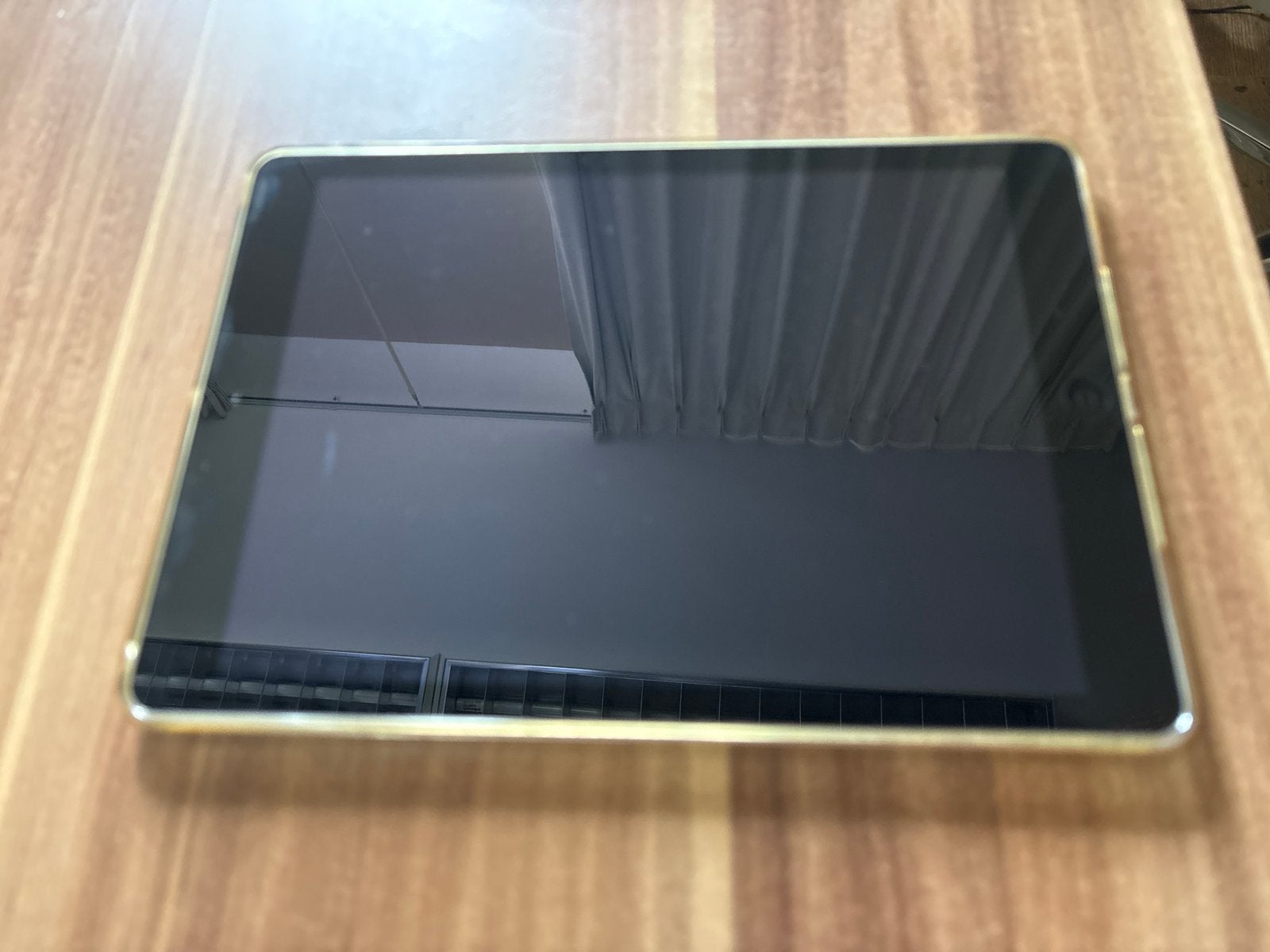 Apple iPad air A1474 - 16 gb, 10 inch, Gebruikt, Apple iPad, Ophalen of Verzenden